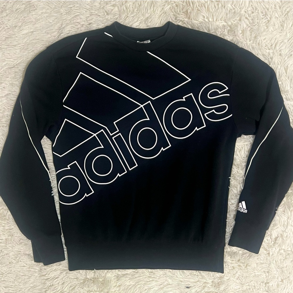 Adidas Originals Black Crewneck Sweatshirt Women’s Size small SUPER comfortable.
